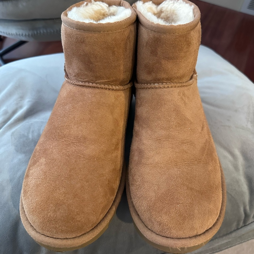 Ugg Classic Mini Boots - Picture 6 of 9